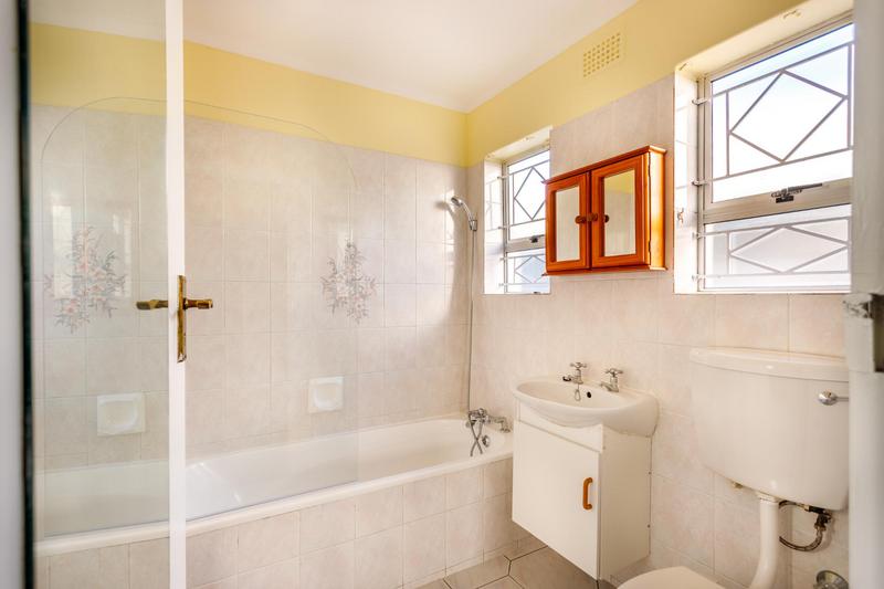 To Let 3 Bedroom Property for Rent in Pinelands Western Cape